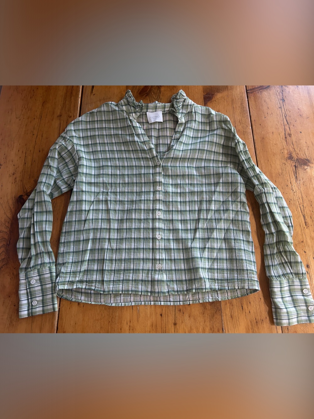 sundays Green and White Plaid Ruffle-Neck Button Shirt size Small
